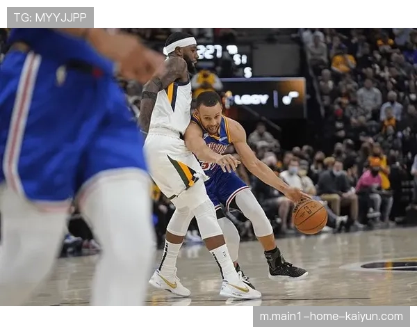 小杰克逊膝盖手术成功四周后评估 爵士内线防守支柱恢复中